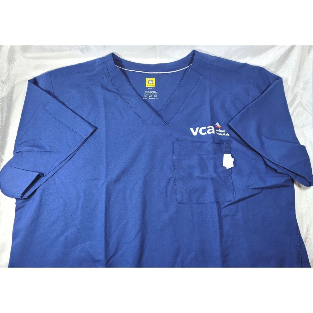 Wonder Wink VCA Animal Hospital Men's Modern Fit Scrub Top - Blue - XL